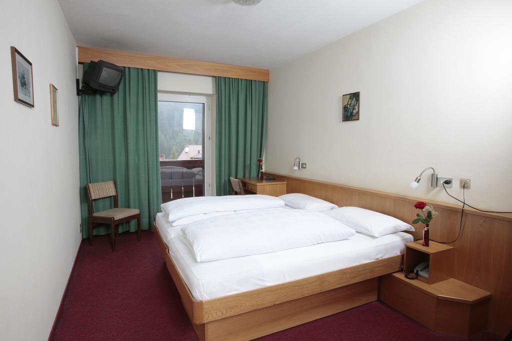 Hotel Alpino Plan Sëlva di Val Gardena Eksteriør billede