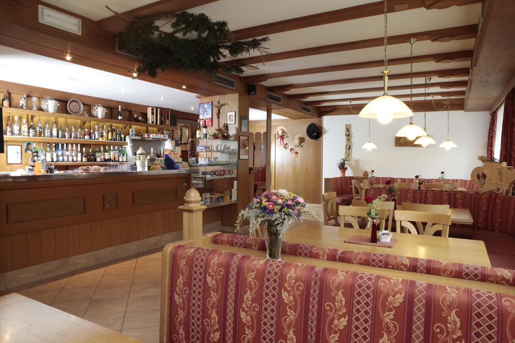 Hotel Alpino Plan Sëlva di Val Gardena Eksteriør billede